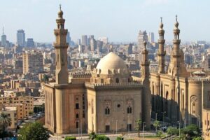 veduta della moschea del Cairo, richiedere visto per l'Italia dall'Egitto