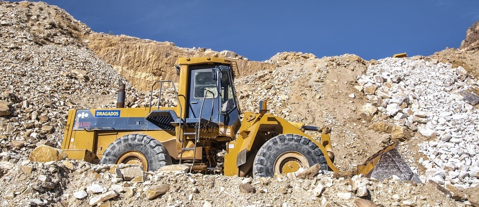 mezzo di lavoro nella cava