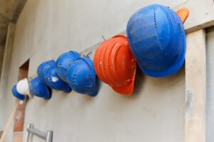 Elmetti cantiere